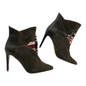 Howsty Green Etnia Suede Pointed Toe Heeled Booties | Size 39EU